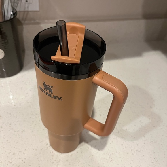 Stanley Pink and Brown Tumbler Duo - Picture 4 of 7